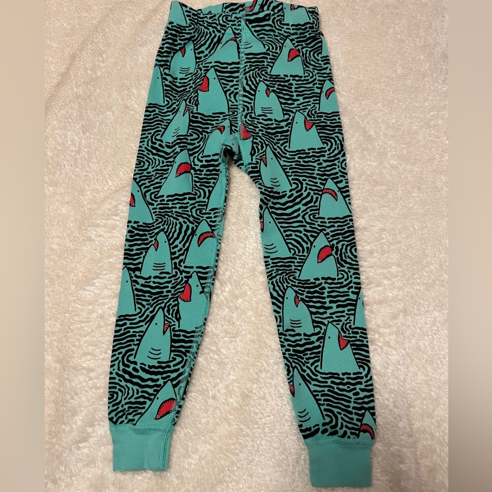 Hanna Andersson shark joggers